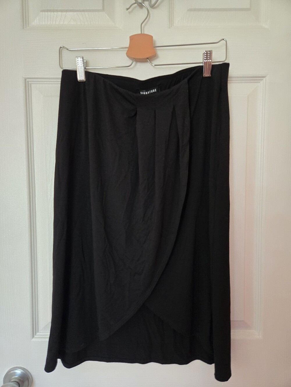 Reitmans Black Skirt With Front Slit